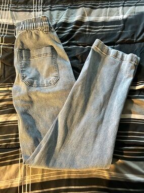 Women's Light Blue Elastic-Waist Jeans